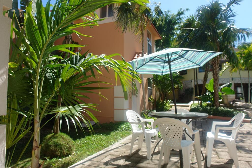 Residencia Los Encantos Cancún Exterior foto
